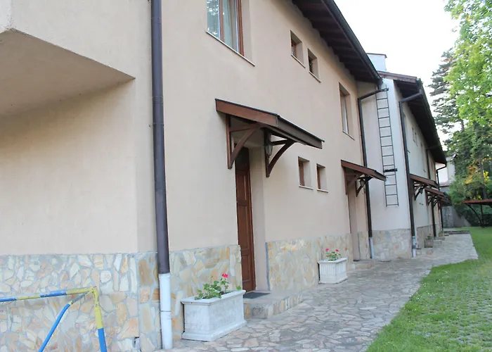 Gloria Palace Diplomat 3* Sofia