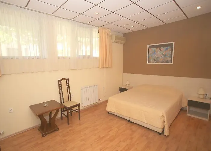 Gloria Palace Diplomat 3*