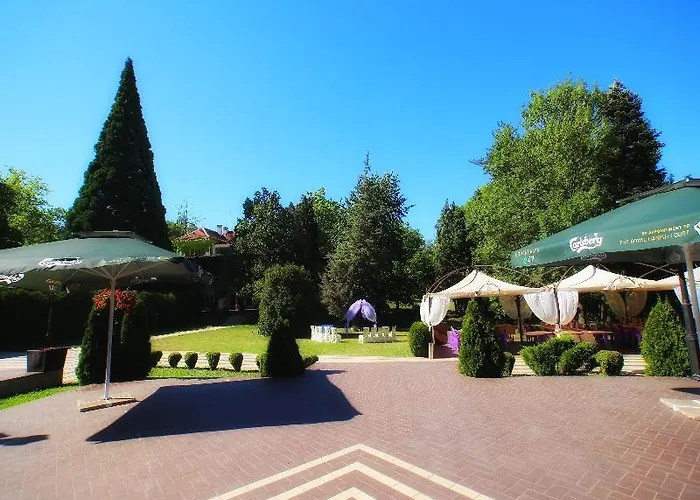 Gloria Palace Diplomat 3* Sofia